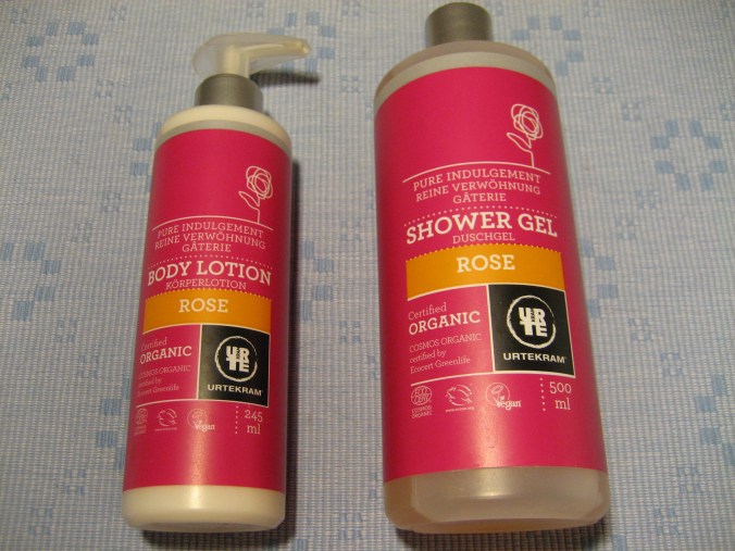 Urtekram Rose Body Lotion und Shower Gel