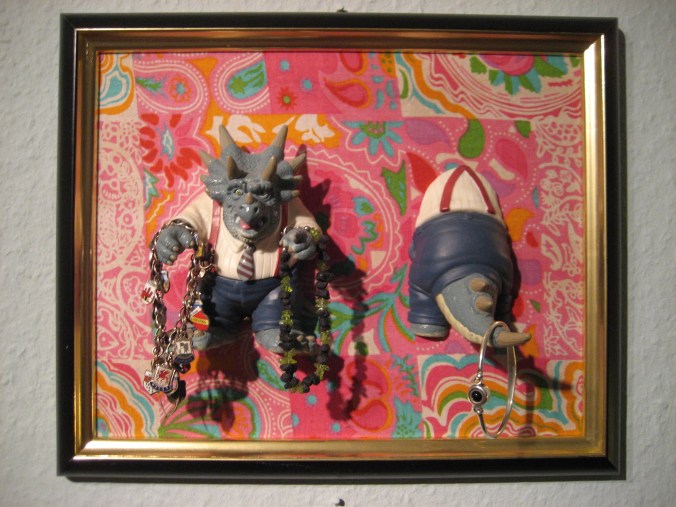 DIY Schmuckbrett Dino Schmuck