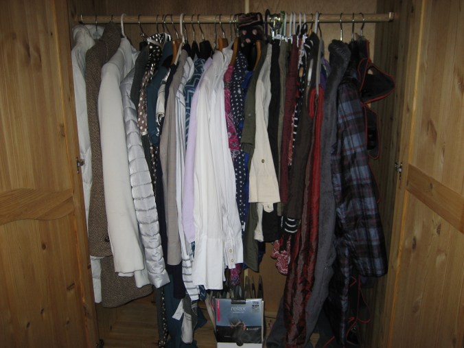 Kleiderschrank nachher